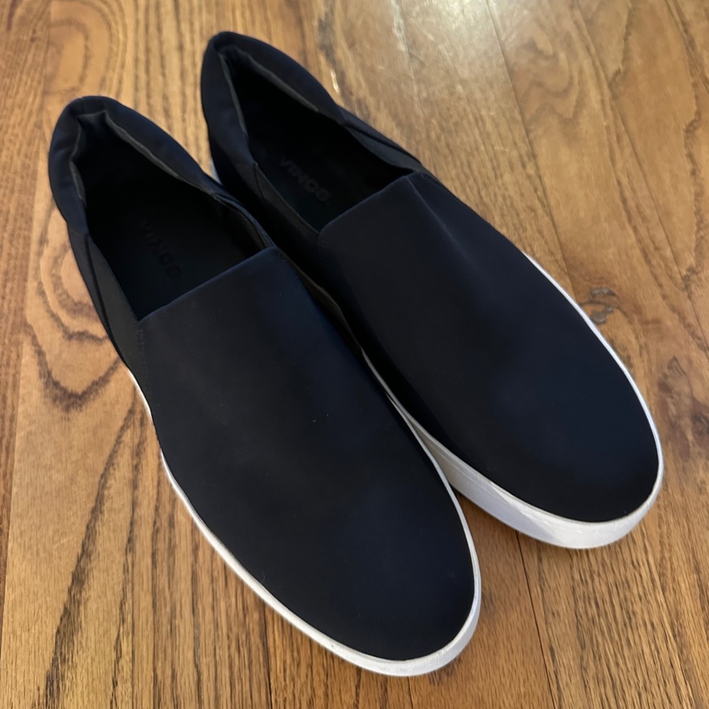 Vince Warren Black Slip on Platform Sneakers Womens 9 Classic Trendy Comfy